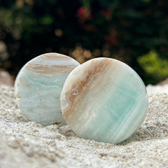 Karibischer Blauer Calcit