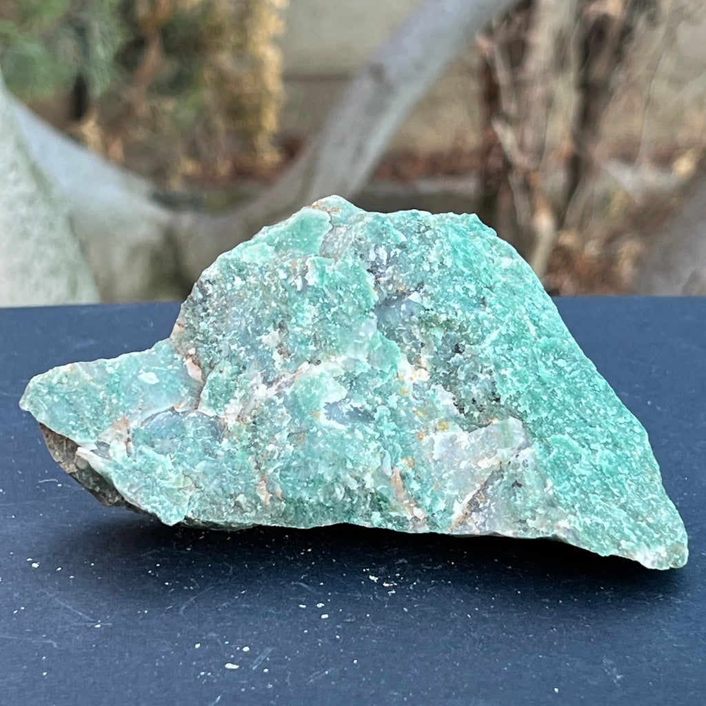 Jad verde piatra bruta model 37, druzy.ro, cristale 2