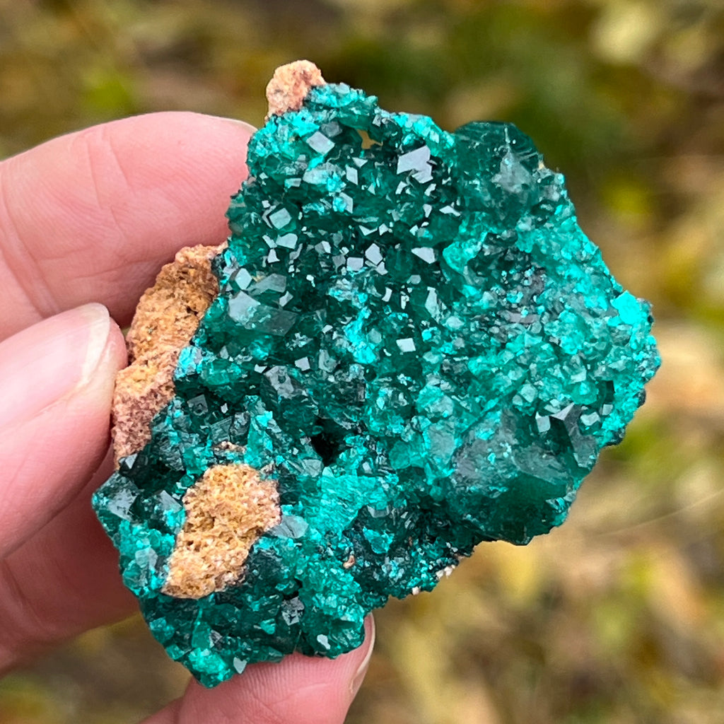 Dioptaz cluster din Congo model 3, pietre semipretioase - druzy.ro 3 