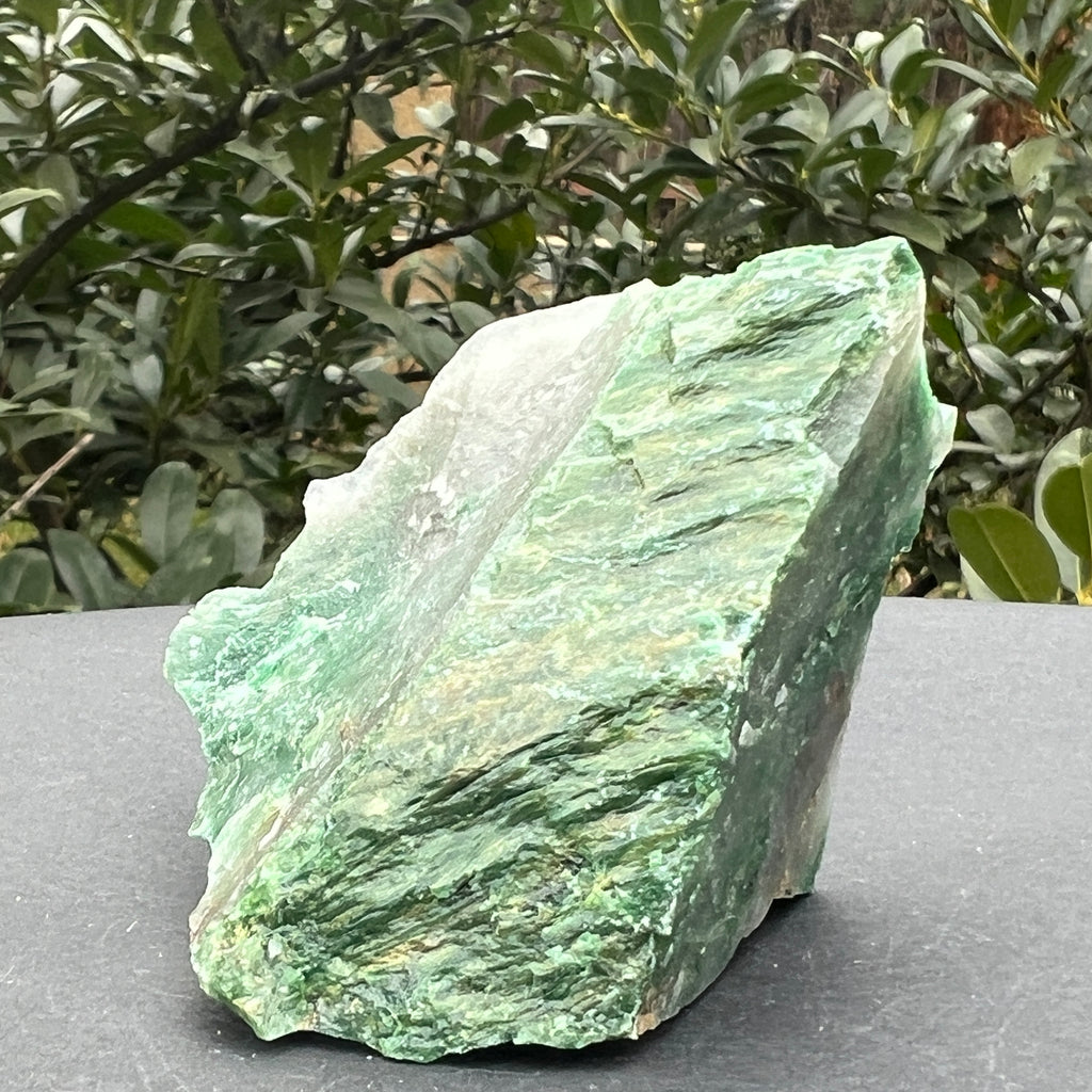 Jad verde piatra bruta model 44, pietre semipretioase - druzy.ro 4 