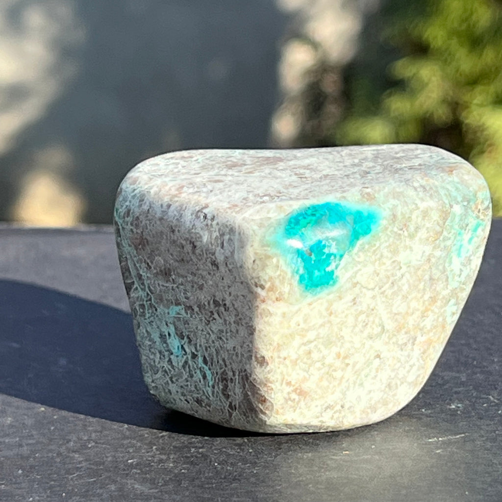 Shattuckite forma libera/palmstone m8, druzy.ro, cristale 2