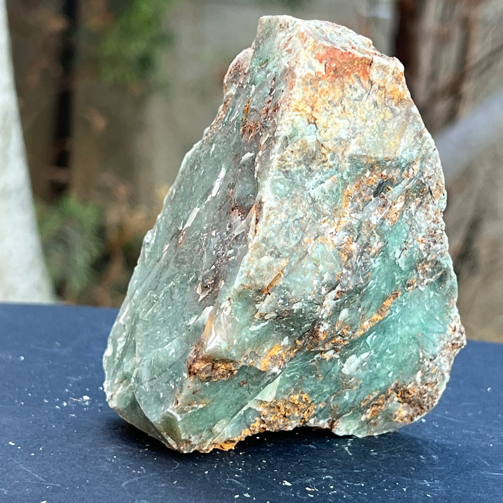 Jad verde piatra bruta model 35, druzy.ro, cristale 3