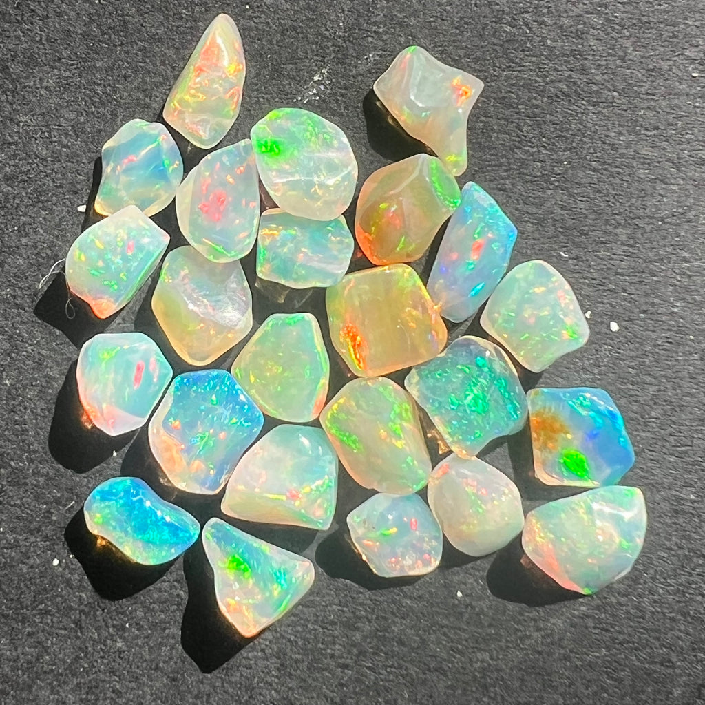 Opal de foc, opal Etiopia 0.75 cm AAA, druzy.ro, cristale 3