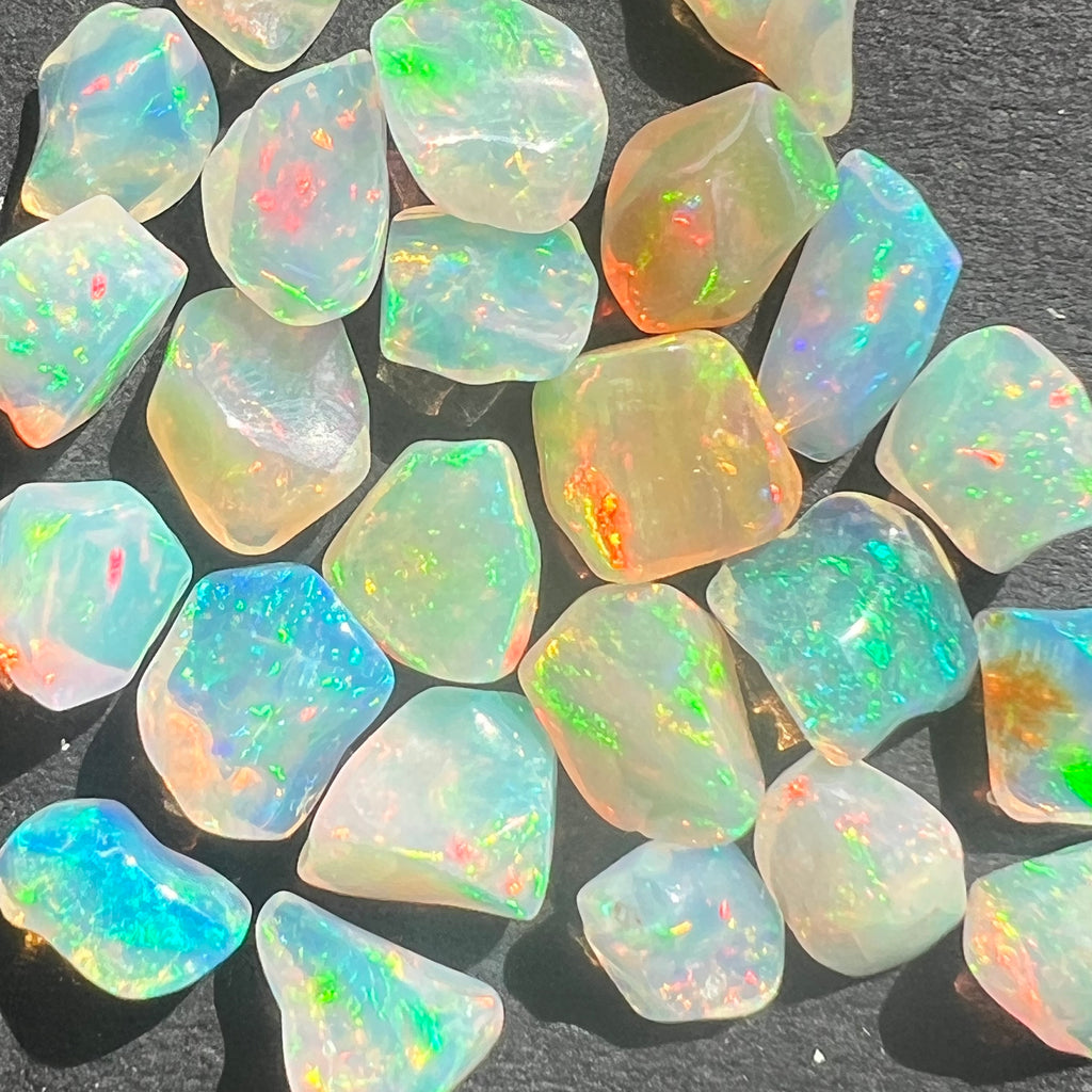 Opal de foc, opal Etiopia 0.75 cm AAA, druzy.ro, cristale 1