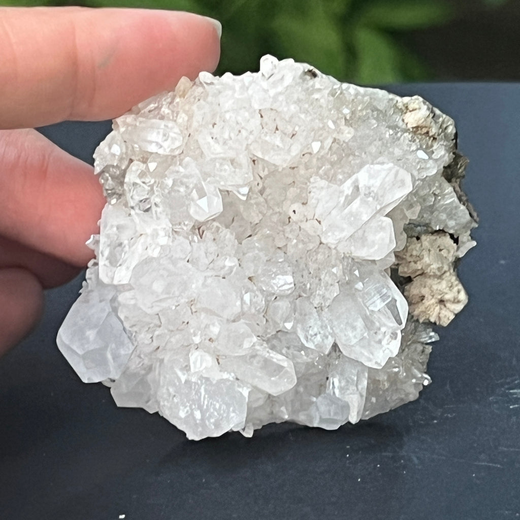 Cluster apofilit model 1, pietre semipretioase - druzy.ro 1 