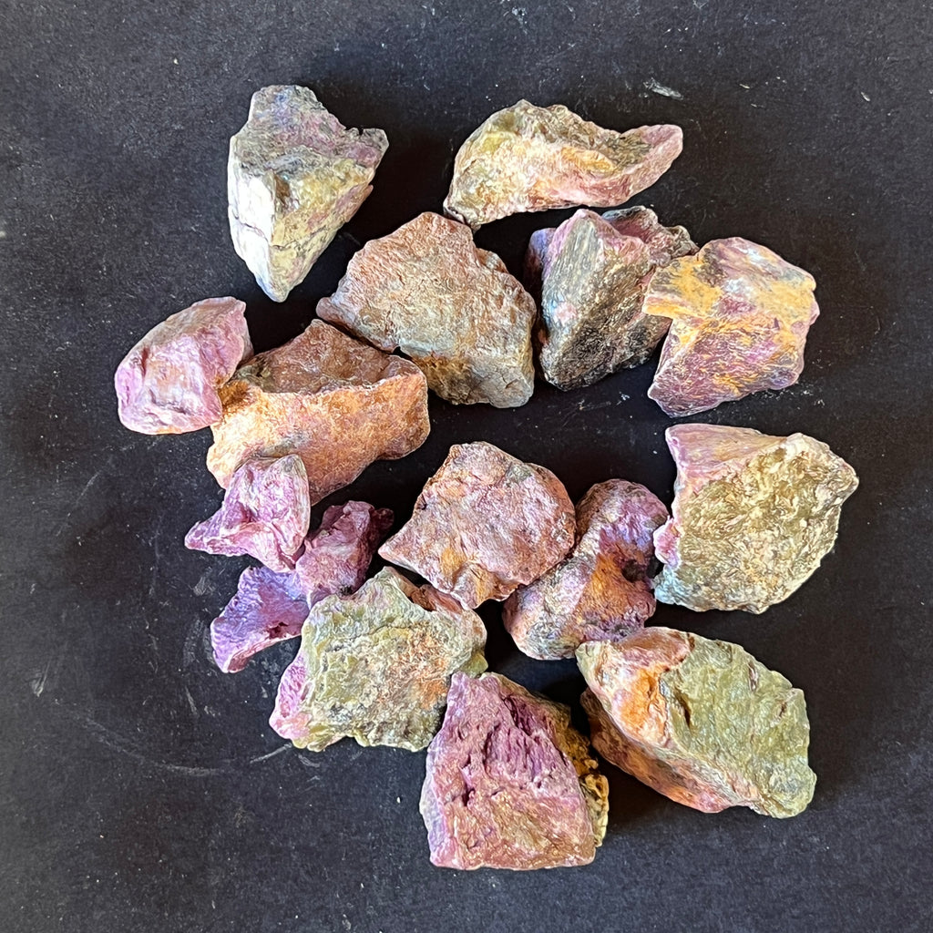 Stichtit (atlantisit) in serpentin piatra bruta, pietre semipretioase - druzy.ro 6 