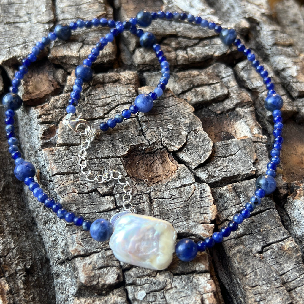 Colier sodalit Quiet Connection#75, pietre semipretioase - druzy.ro 3 