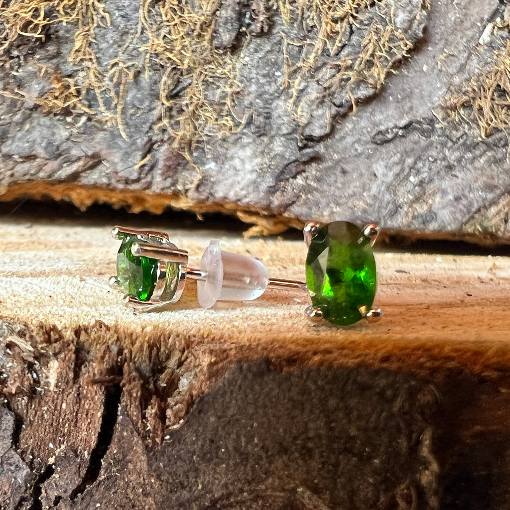 Cercei stud diopsid 4 * 6 mm din argint, pietre semipretioase - druzy.ro 2 