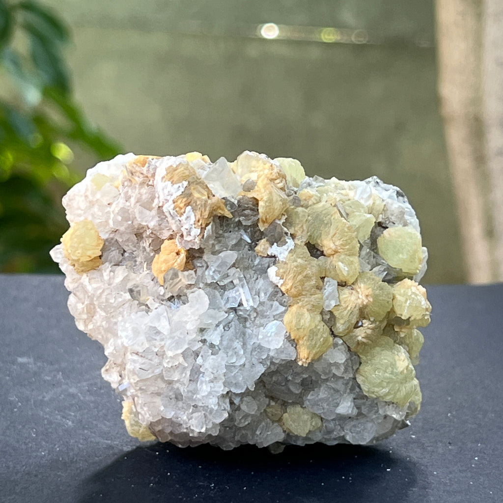 Cluster Prehnit in cuart model 14, pietre semipretioase - druzy.ro 3 