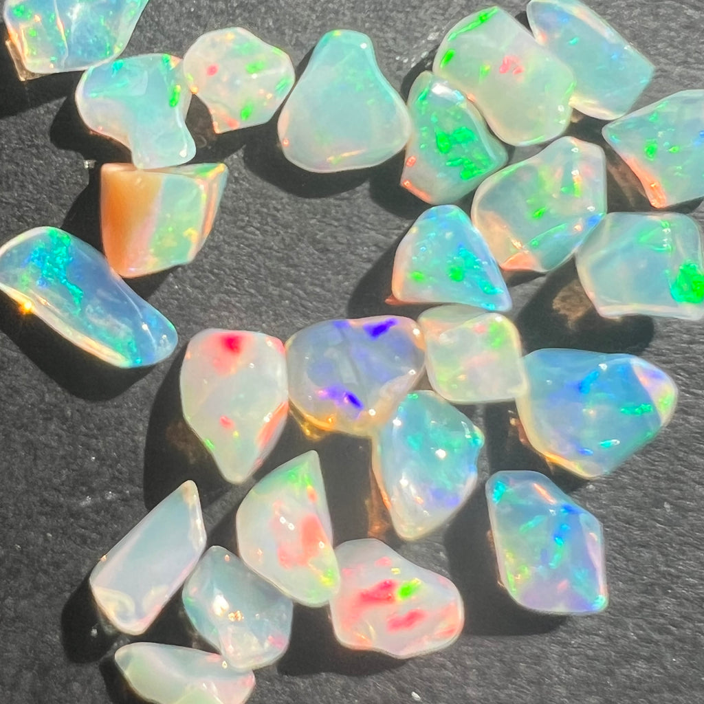 Opal de foc, opal Etiopia 0.5 cm AAA, druzy.ro, cristale 1