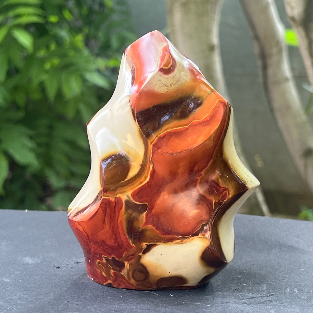 Sculptura jasp policrom forma flacara | Model 1, pietre semipretioase - druzy.ro 1 