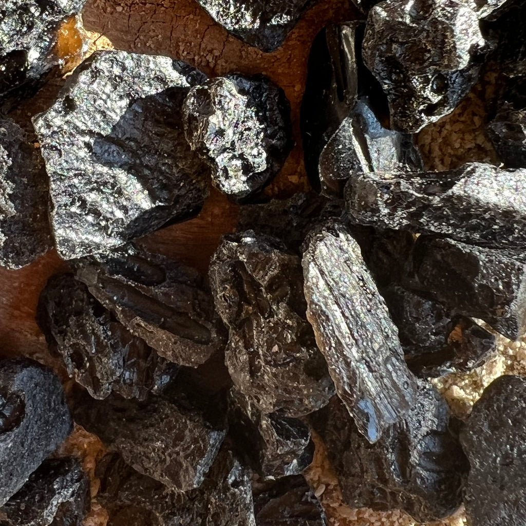 Tectita neagra, meteorit piatra bruta, tektit, druzy.ro, cristale 5