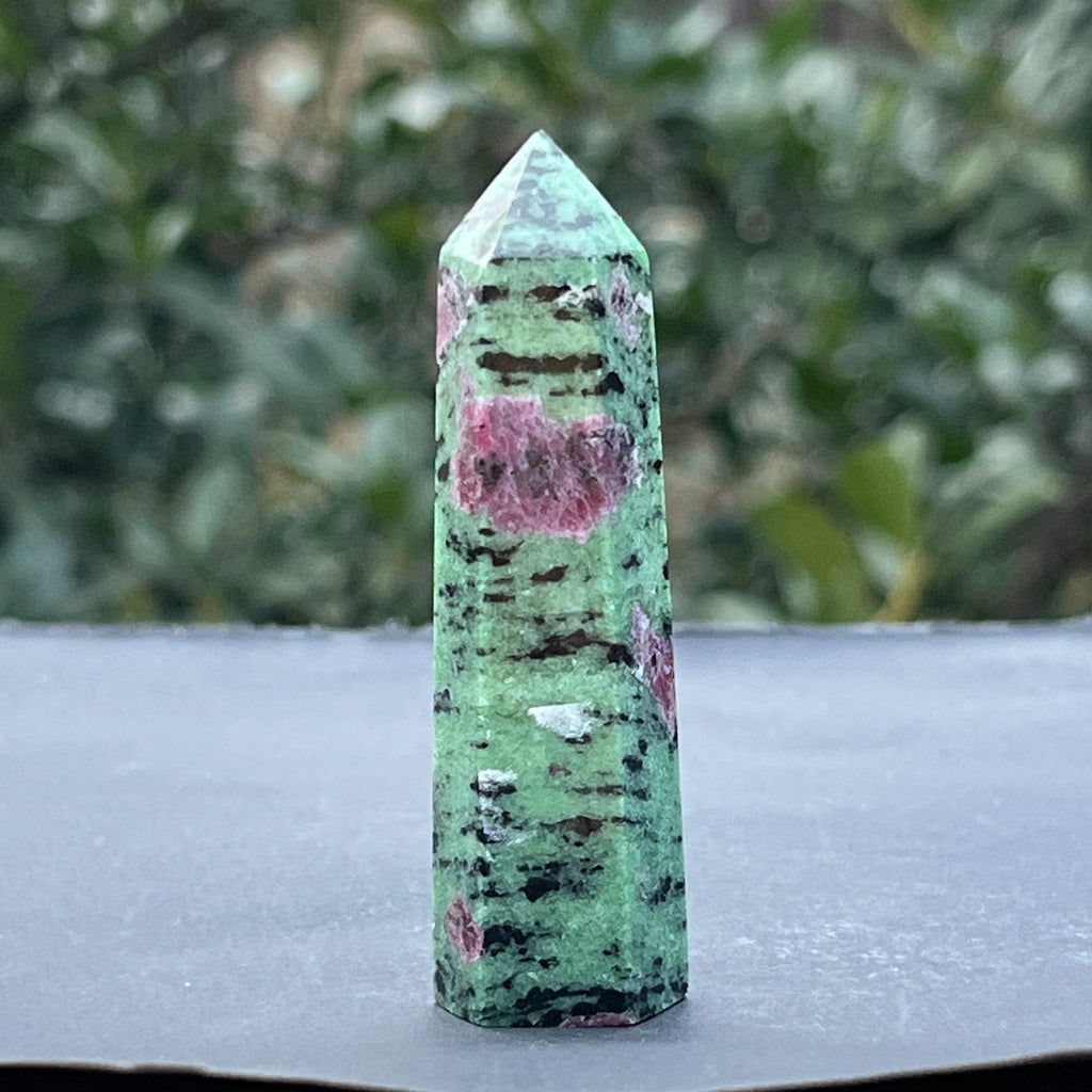 Obelisc rubin in zoisit model 6, pietre semipretioase - druzy.ro 4 