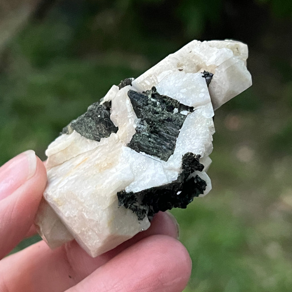 Cluster egirin mini cuart fumuriu/negru Zomba m1, pietre semipretioase - druzy.ro 6 