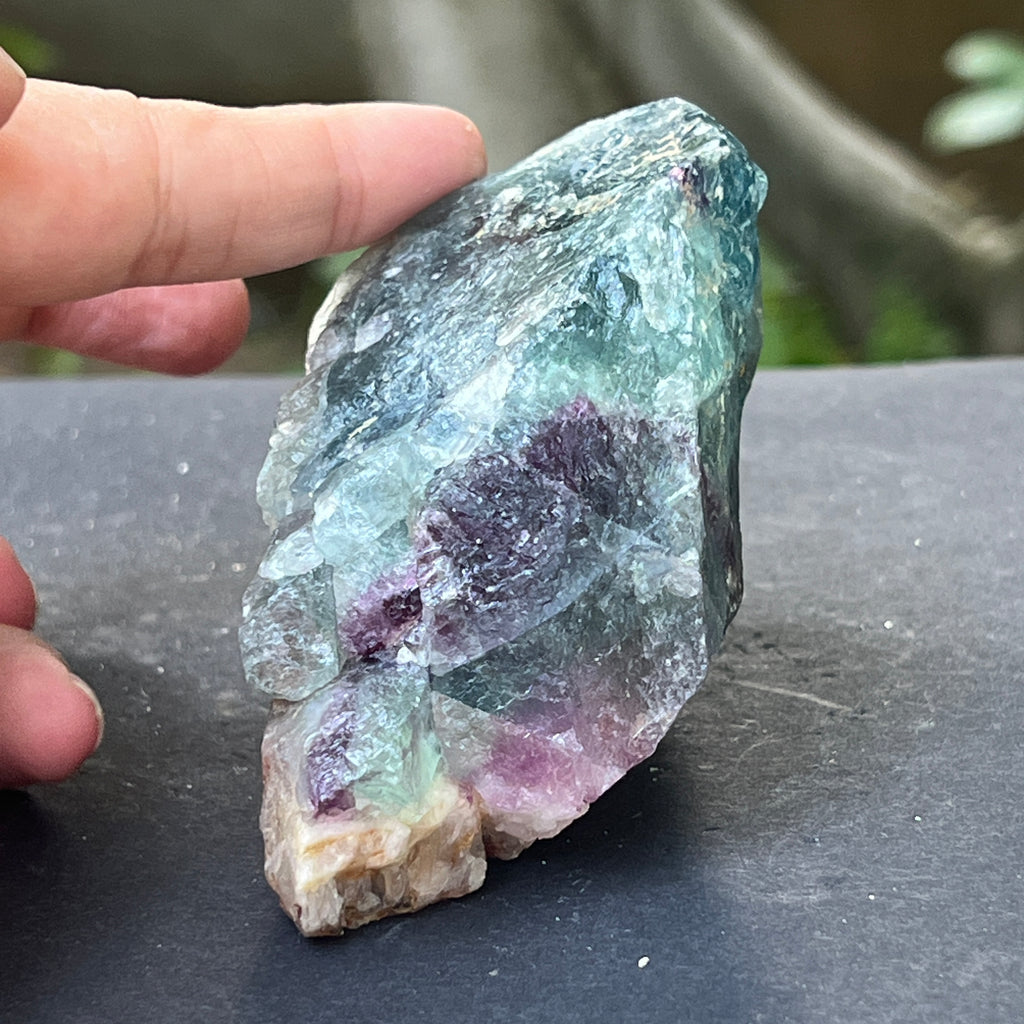 Fluorit marime L din Namibia Africa model 3, pietre semipretioase - druzy.ro 2 