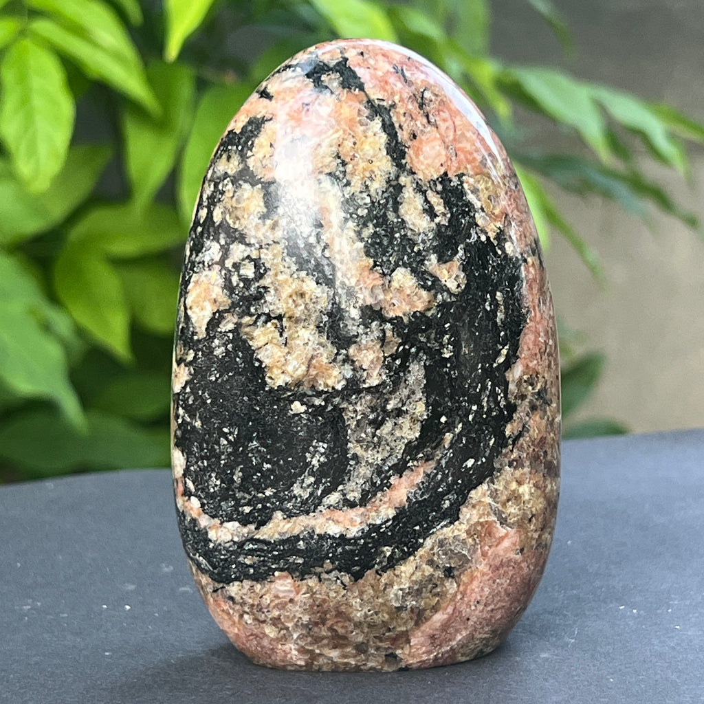 Feldspat cu incluziuni de turmalină m2, pietre semipretioase - druzy.ro 1 