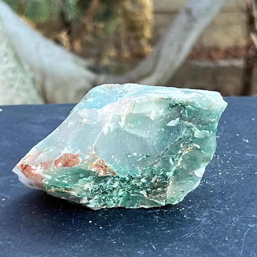 Jad verde piatra bruta model 42, druzy.ro, cristale 2