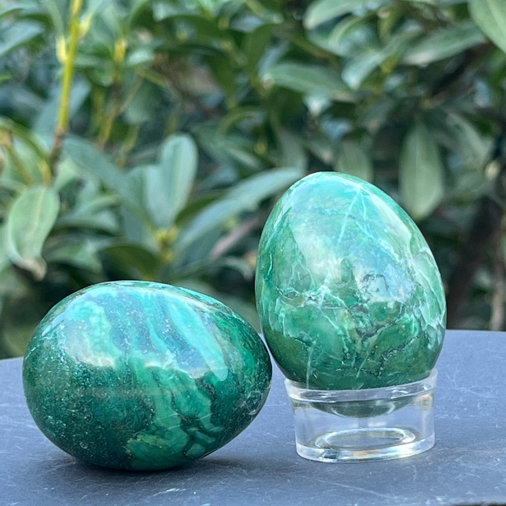 Ou jad verde nefrit Africa, pietre semipretioase - druzy.ro 2 