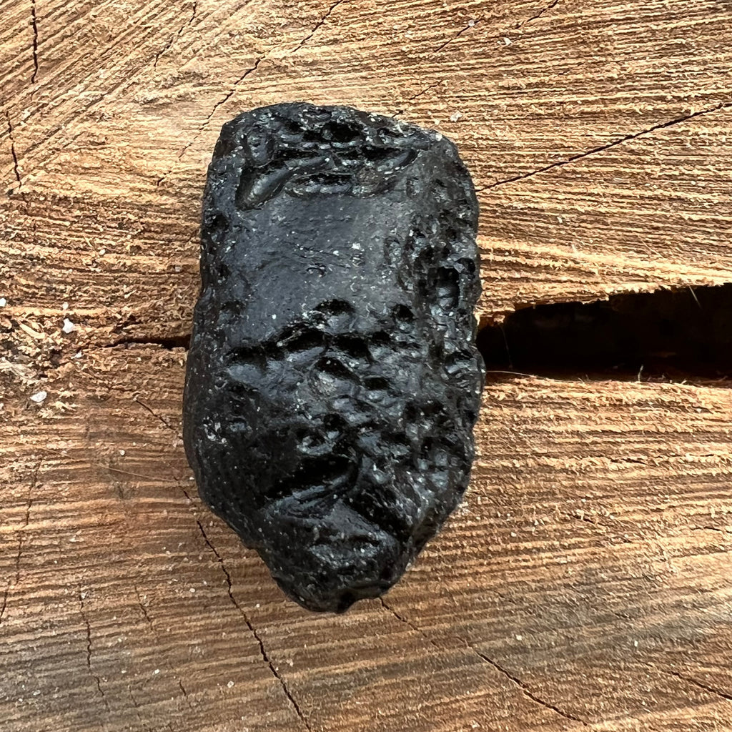 Tectita neagra, meteorit piatra bruta, tektit m9, druzy.ro, cristale 1