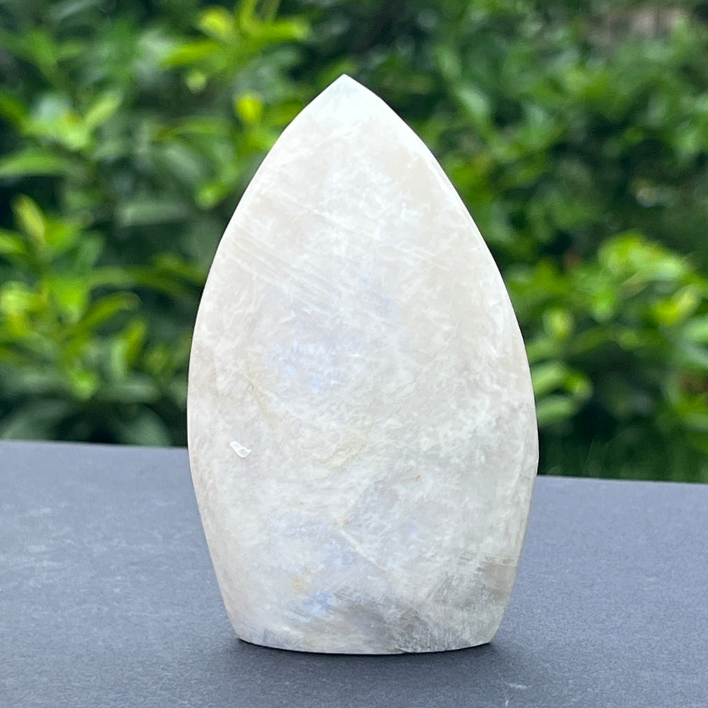 Sculptura forma libera piatra lunii alba m1, pietre semipretioase - druzy.ro 2 