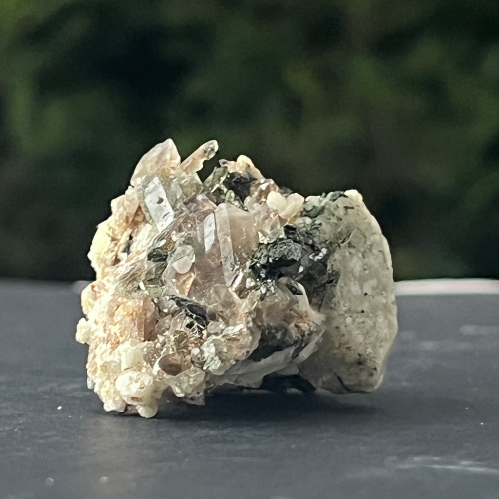 Cluster egirin mini cuart fumuriu/negru Zomba m3, pietre semipretioase - druzy.ro 3 
