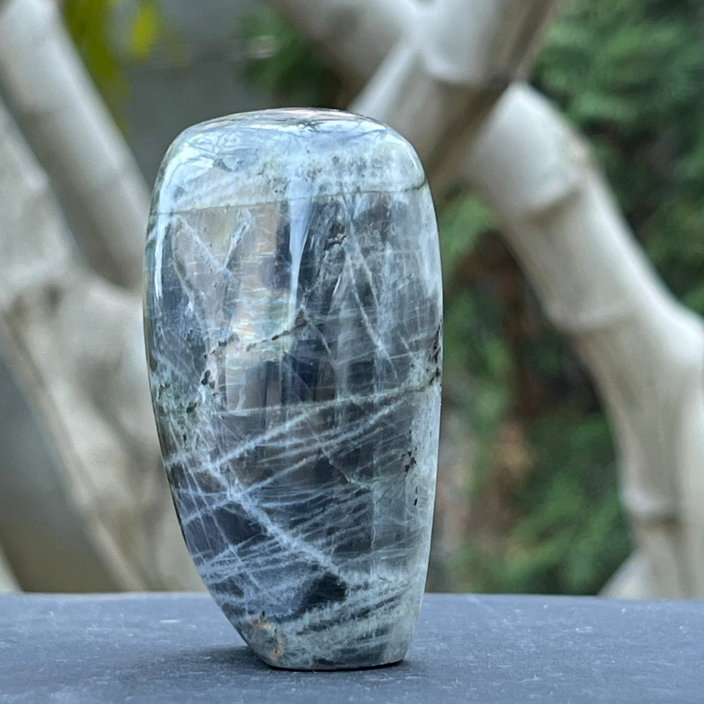 Labradorit structura forma libera model 4A din Madagascar, druzy.ro, cristale 8