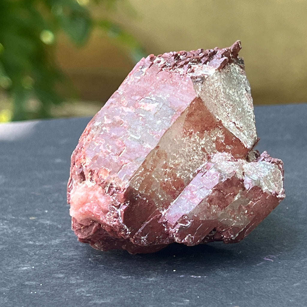 Cluster rosu hematoid din Zimbabwe model 3, pietre semipretioase - druzy.ro 2 