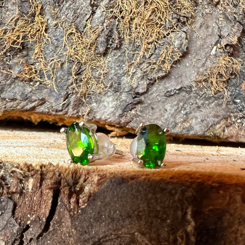 Cercei stud diopsid 4 * 6 mm din argint, pietre semipretioase - druzy.ro 3 