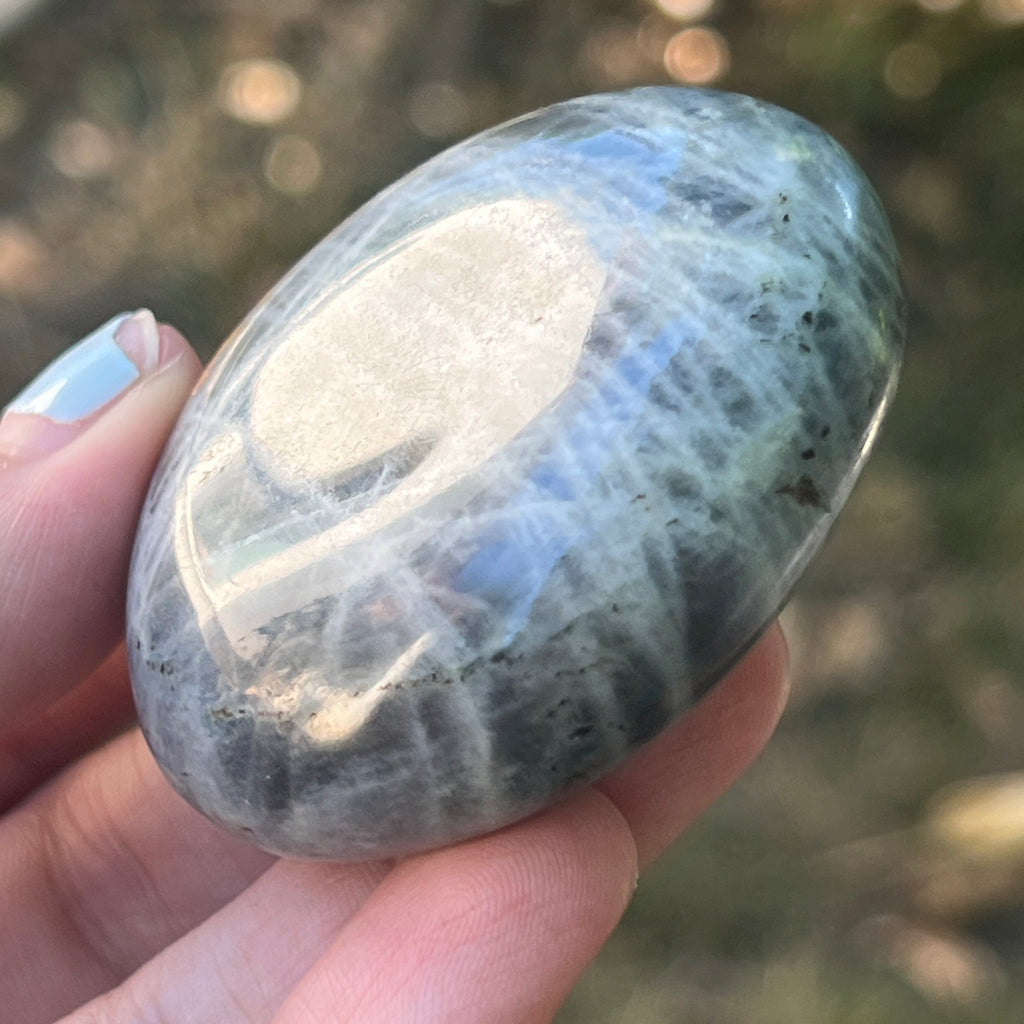 Labradorit palm stone din Madagascar model 4, pietre semipretioase - druzy.ro 2 