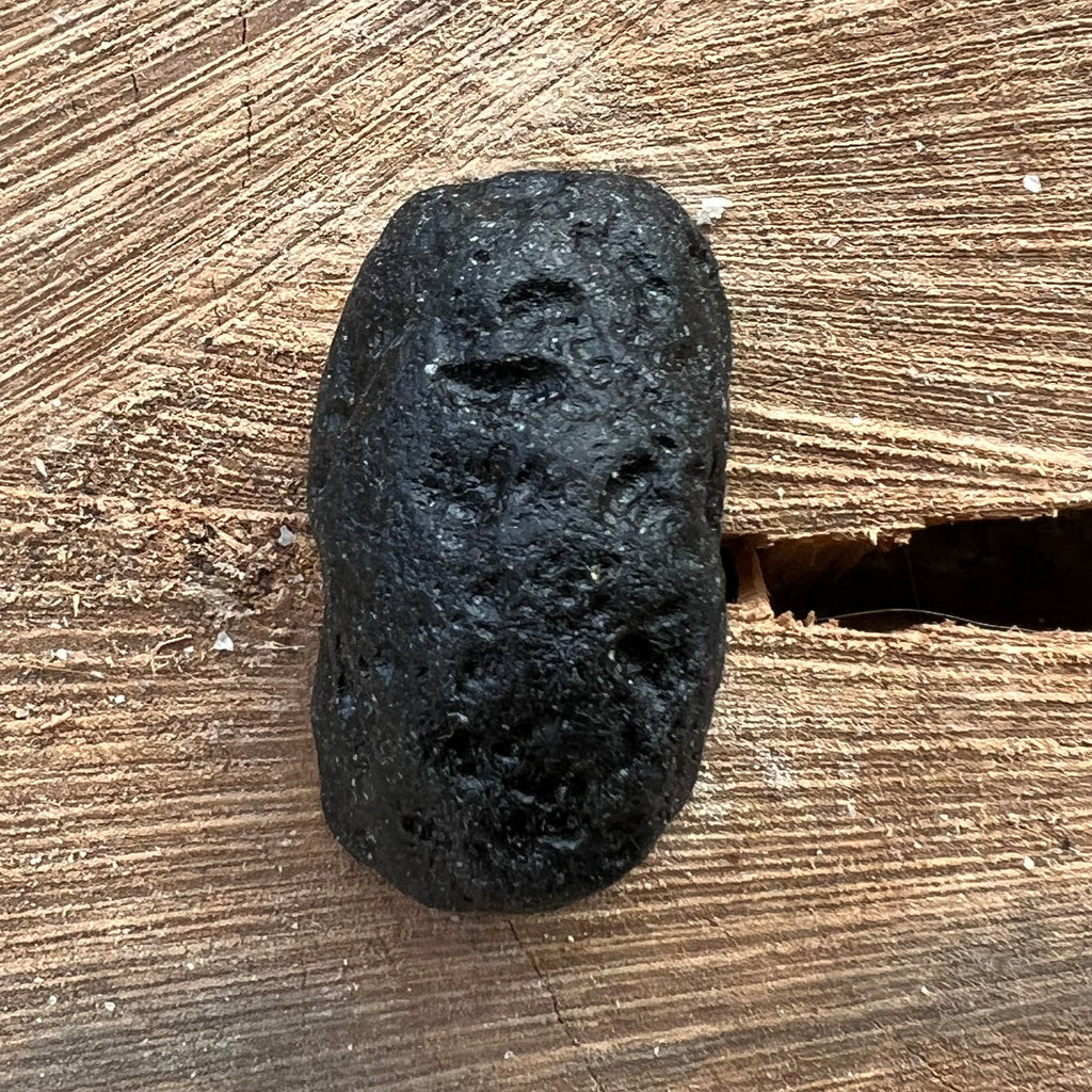 Tectita neagra, meteorit piatra bruta, tektit m5, druzy.ro, cristale 1