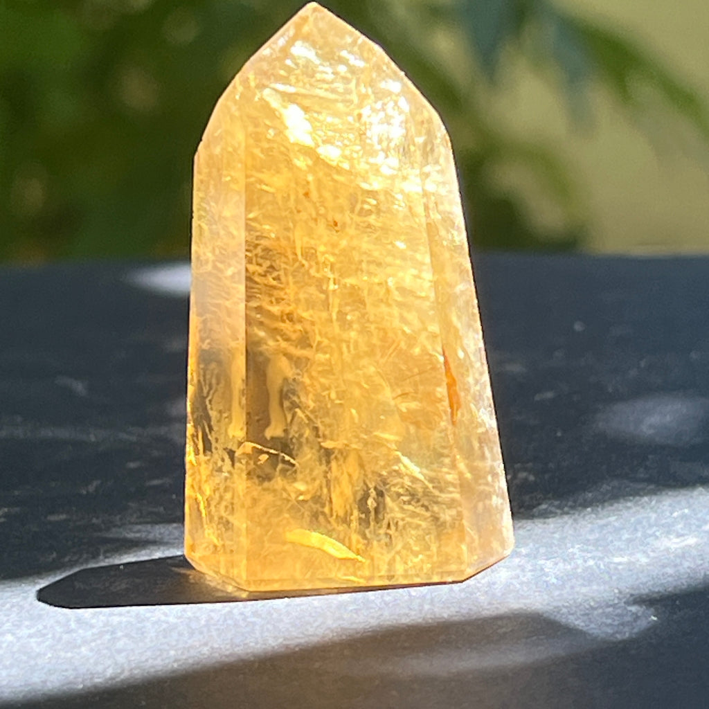 Obelisc citrin Brazilia calitate AAA model 3, pietre semipretioase - druzy.ro 1 