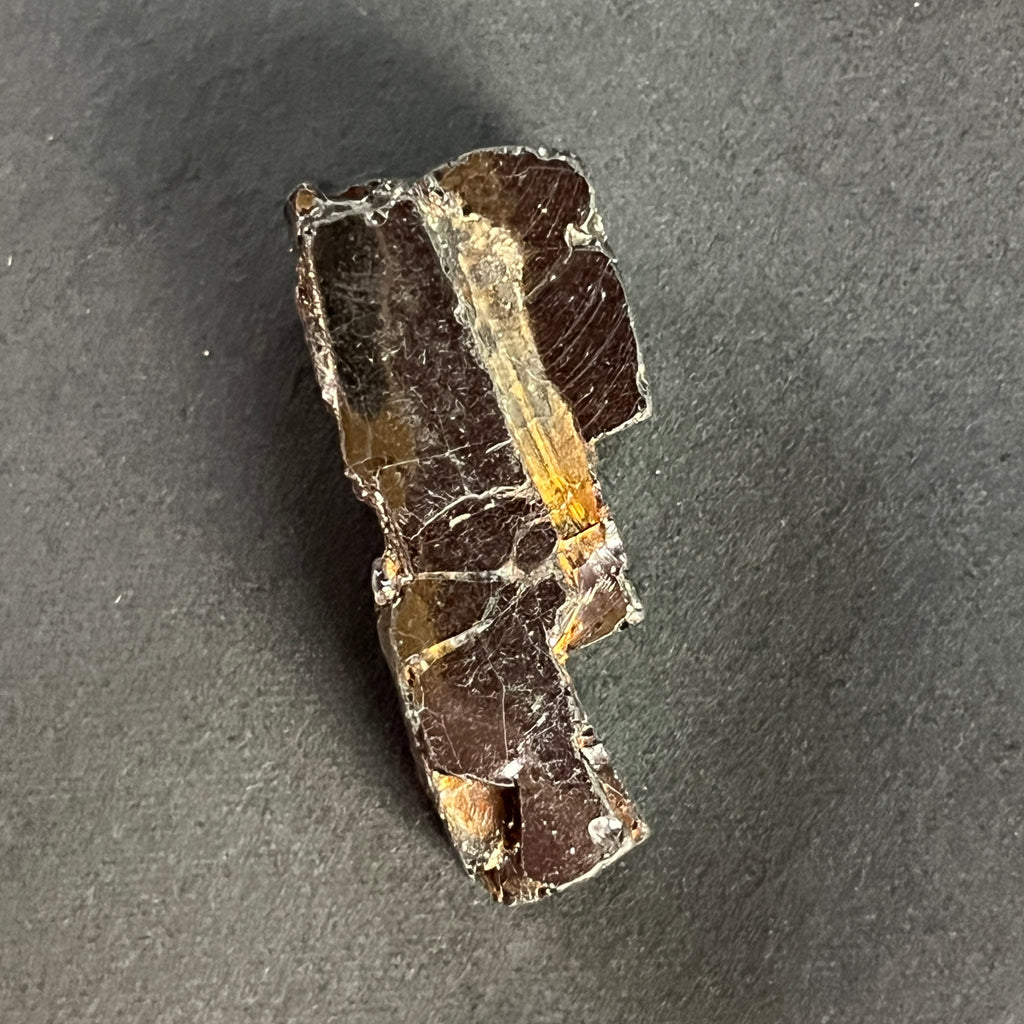 Shungit cristalizat Elite (Nobil) model 3, pietre semipretioase - druzy.ro 1 