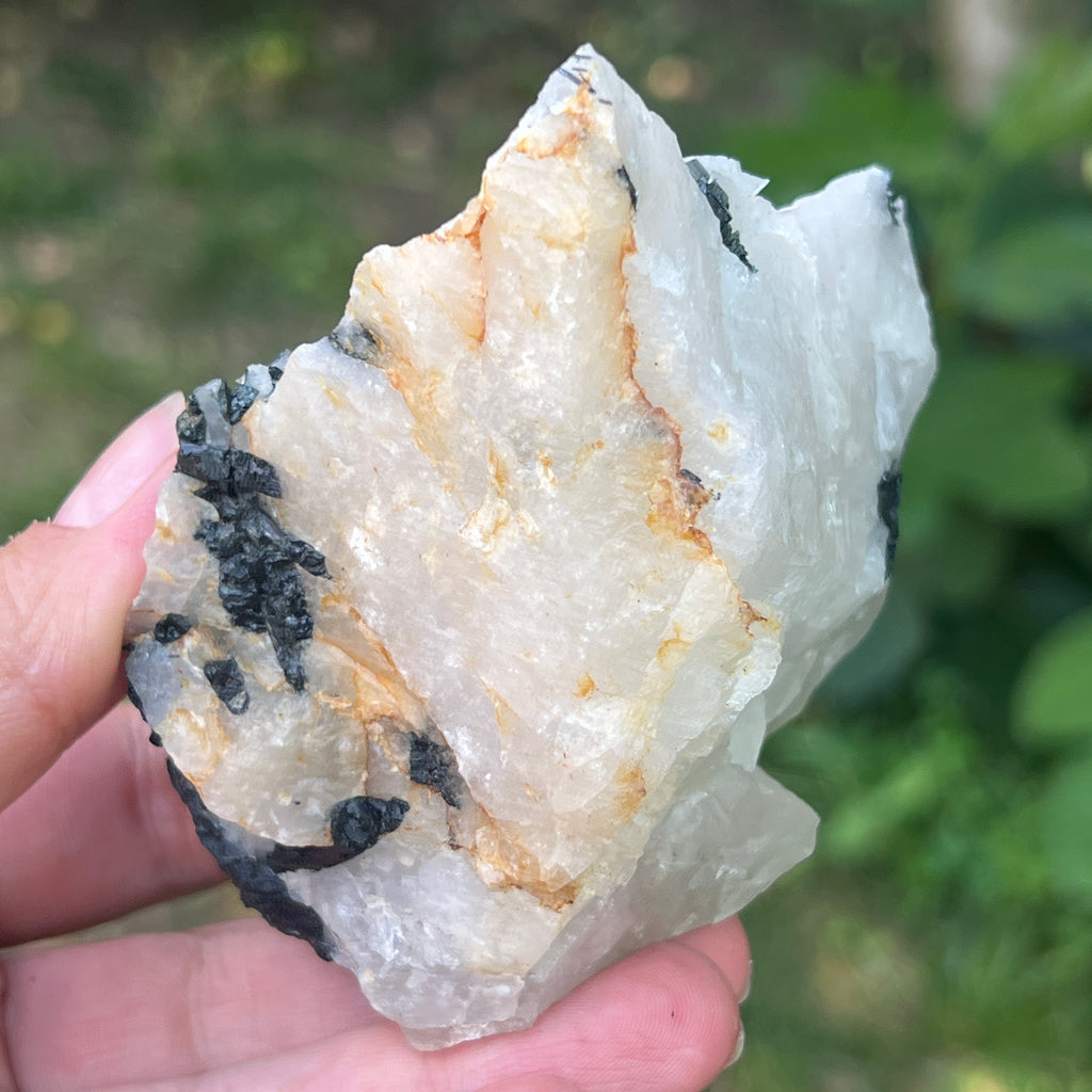 Turmalină neagră cu piatra lunii | Model 2, pietre semipretioase - druzy.ro 5 