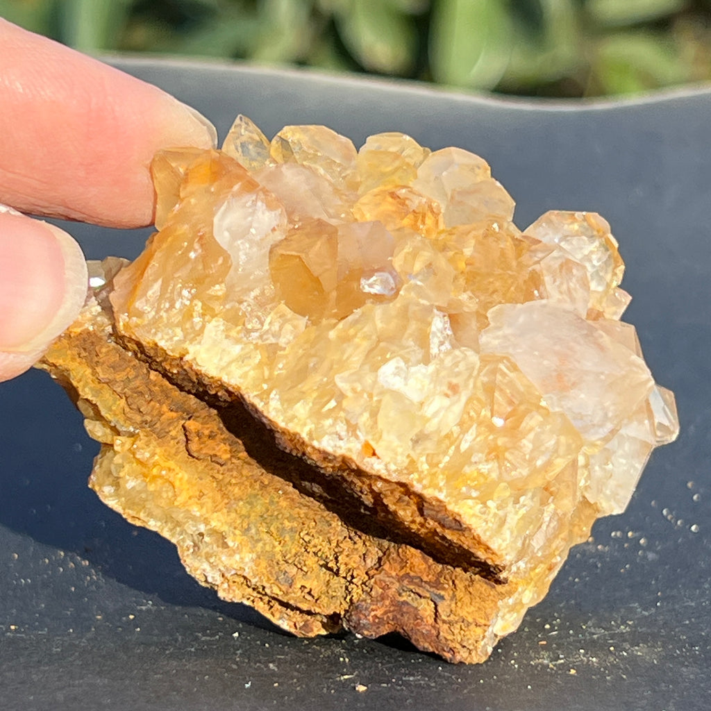 Cluster cuart lamaie Zambia, golden healer model 52, pietre semipretioase - druzy.ro 3 