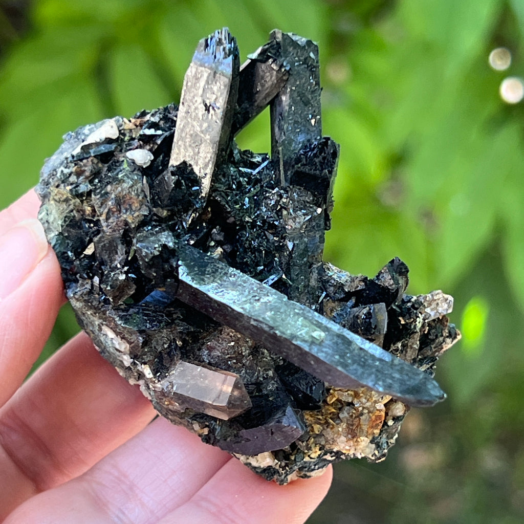 Cluster turmalina neagra model 19 din Erongo, Namibia, pietre semipretioase - druzy.ro 1 