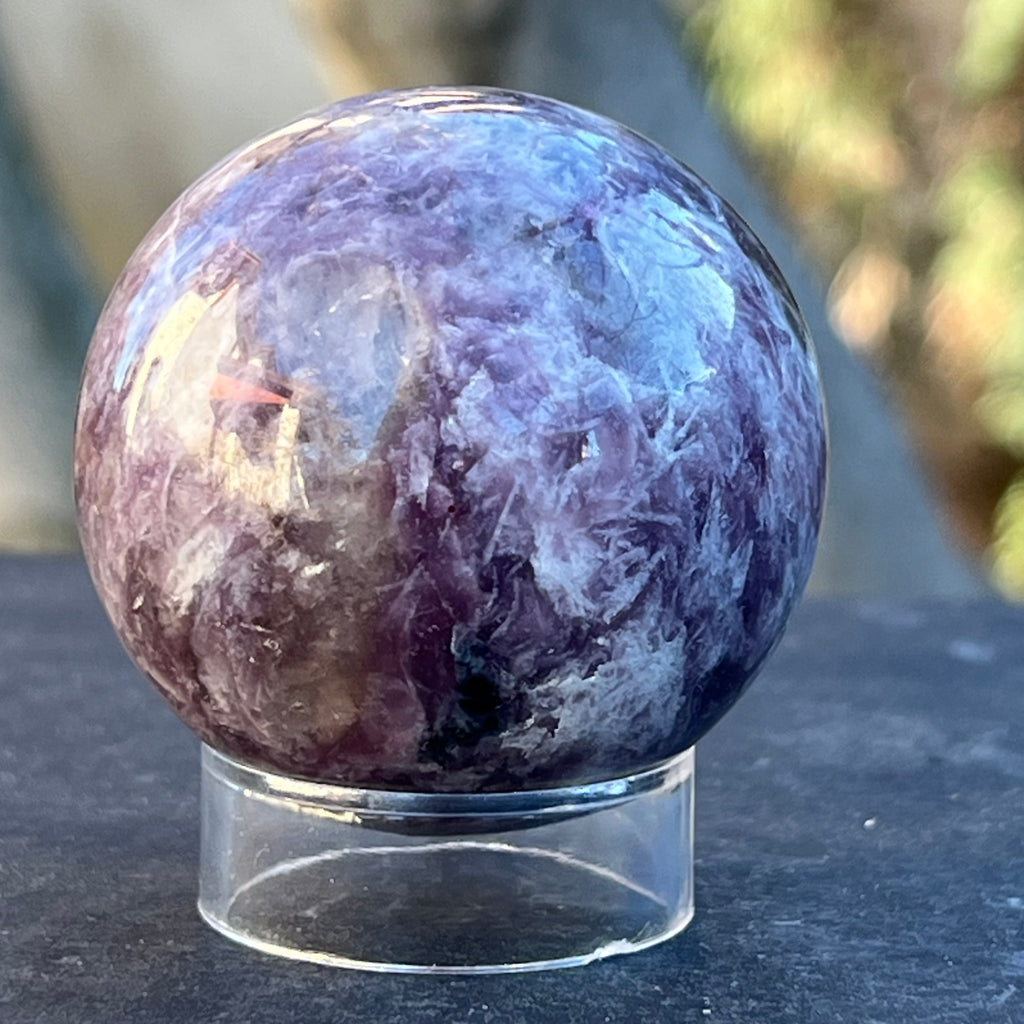 Lepidolit sfera model 8, druzy.ro, cristale 3