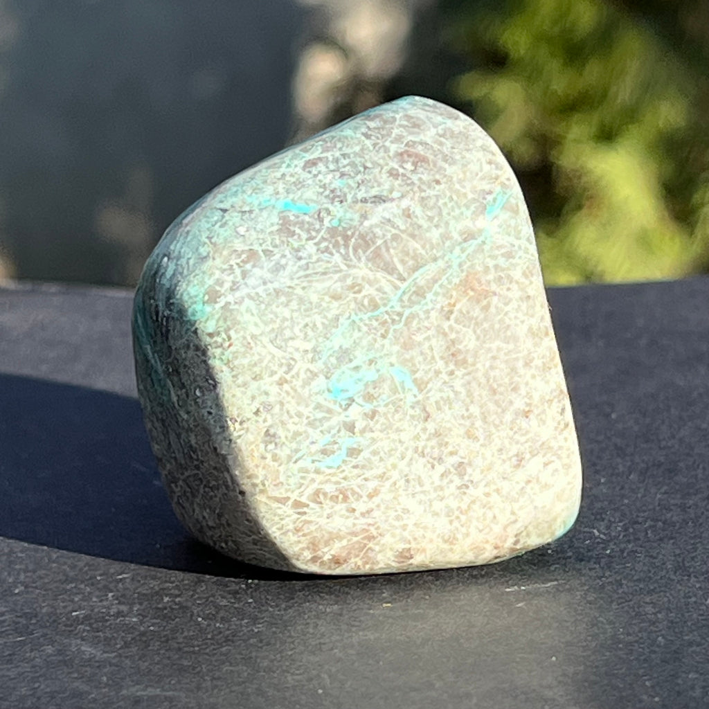 Shattuckite forma libera/palmstone m8, druzy.ro, cristale 5