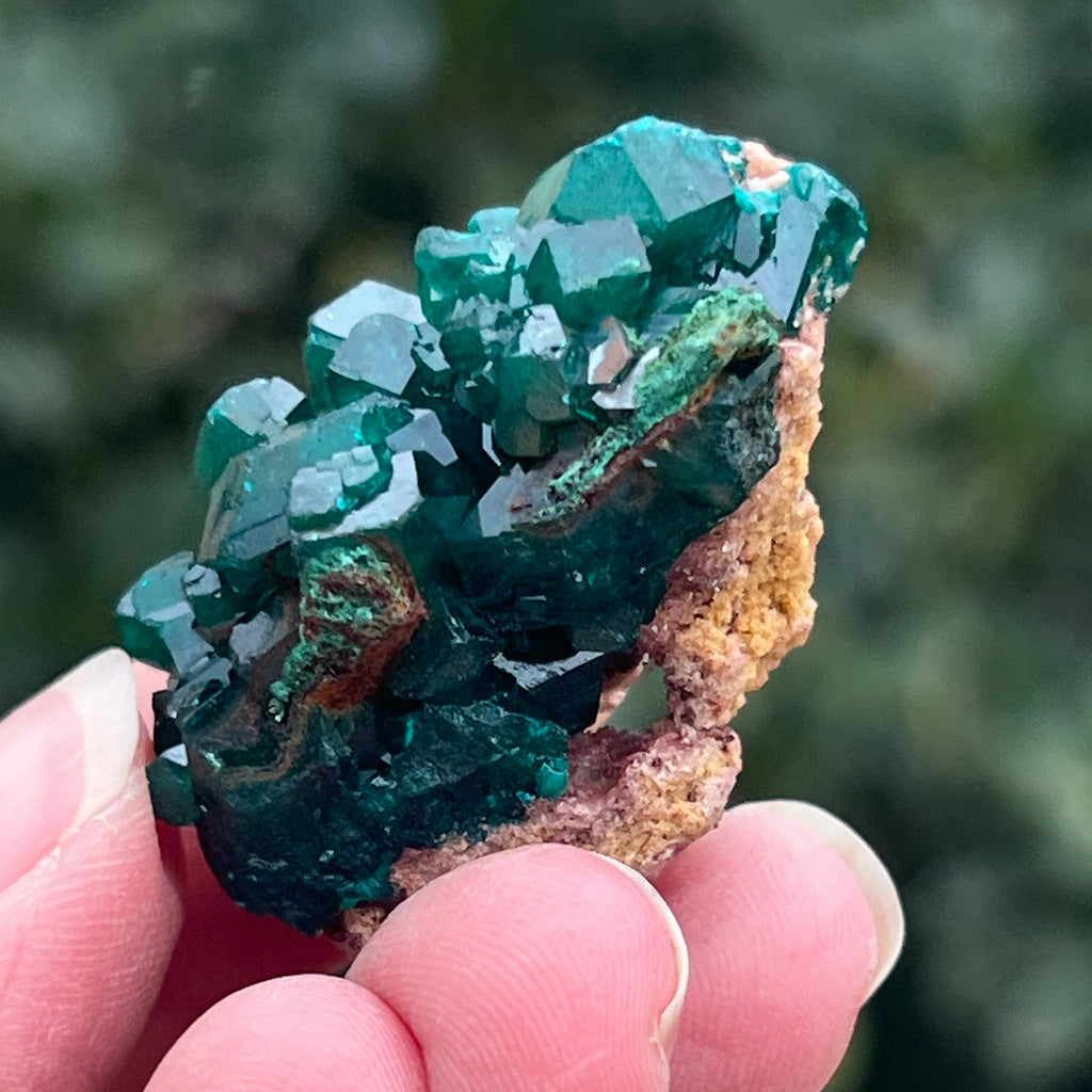 Dioptaz cluster din Congo model 15, pietre semipretioase - druzy.ro 2 