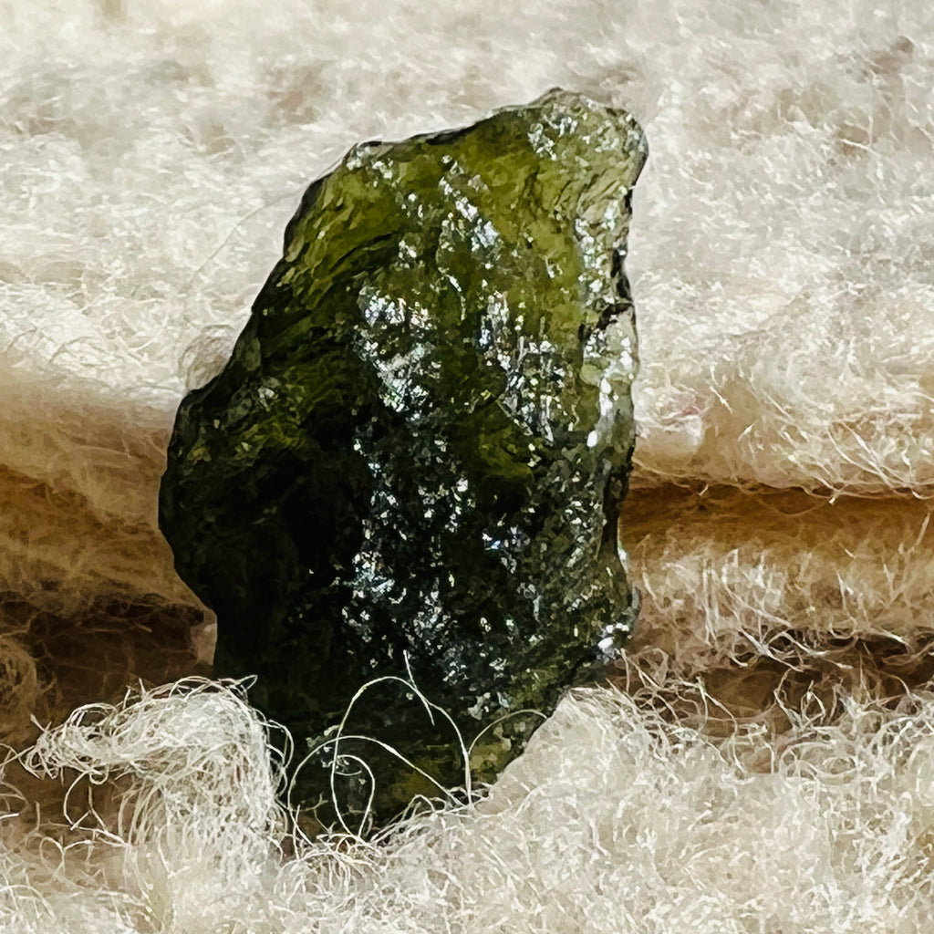 Moldavit 1.82 grame piatra bruta model 16, druzy.ro, cristale 1