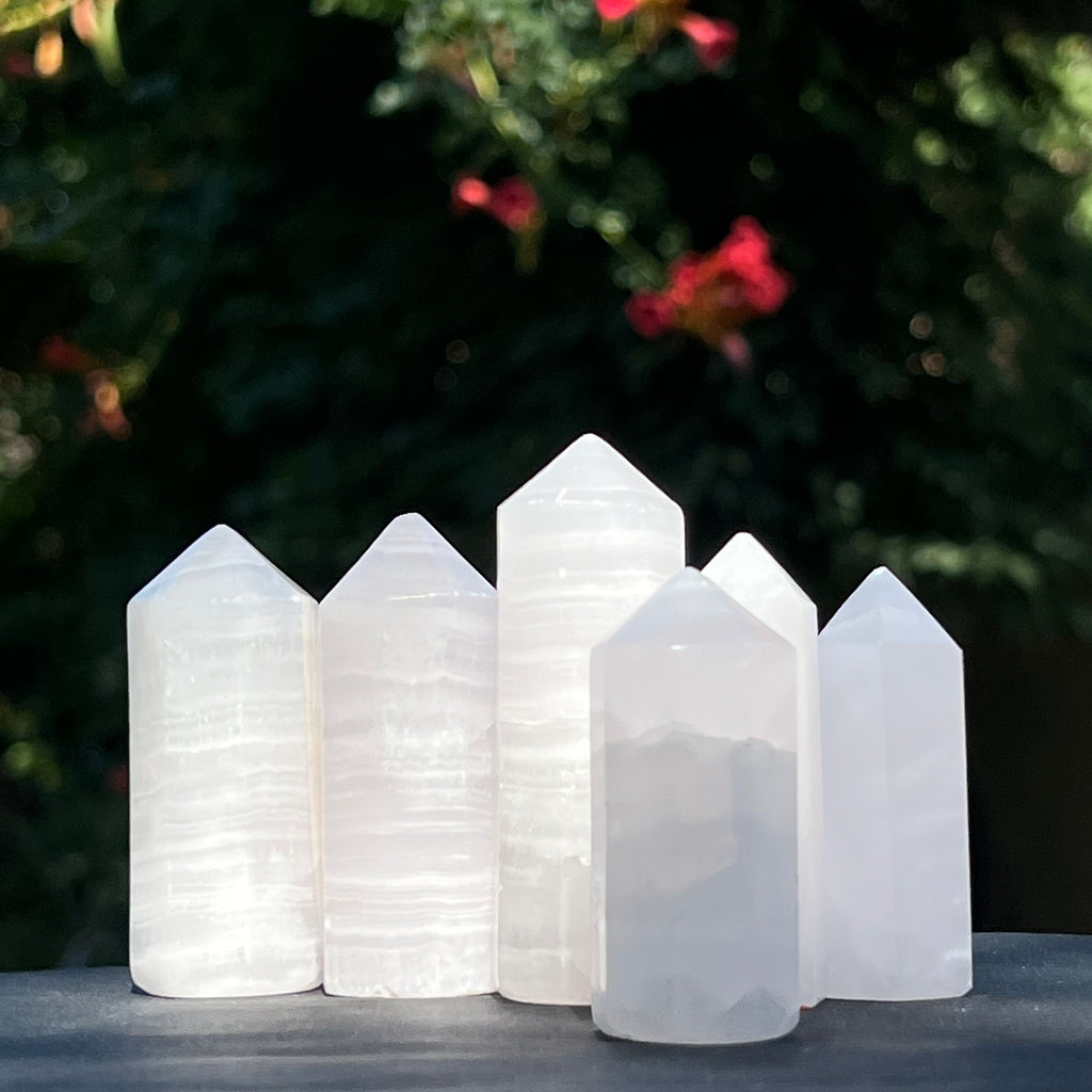 Obelisc calcit Mangano 5-6 cm, druzy.ro, cristale 2