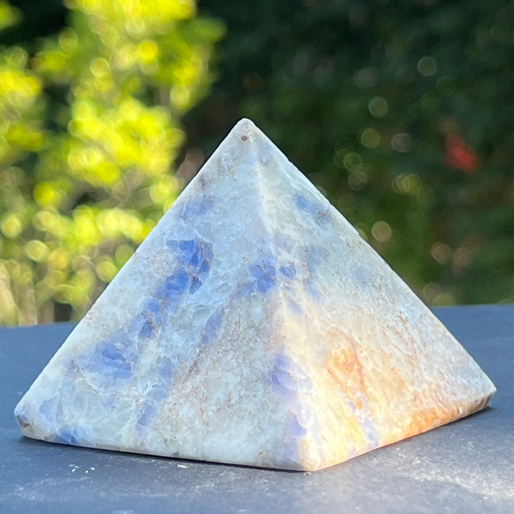 Piramida hackmanit Uv reactive  m2, druzy.ro, cristale 1