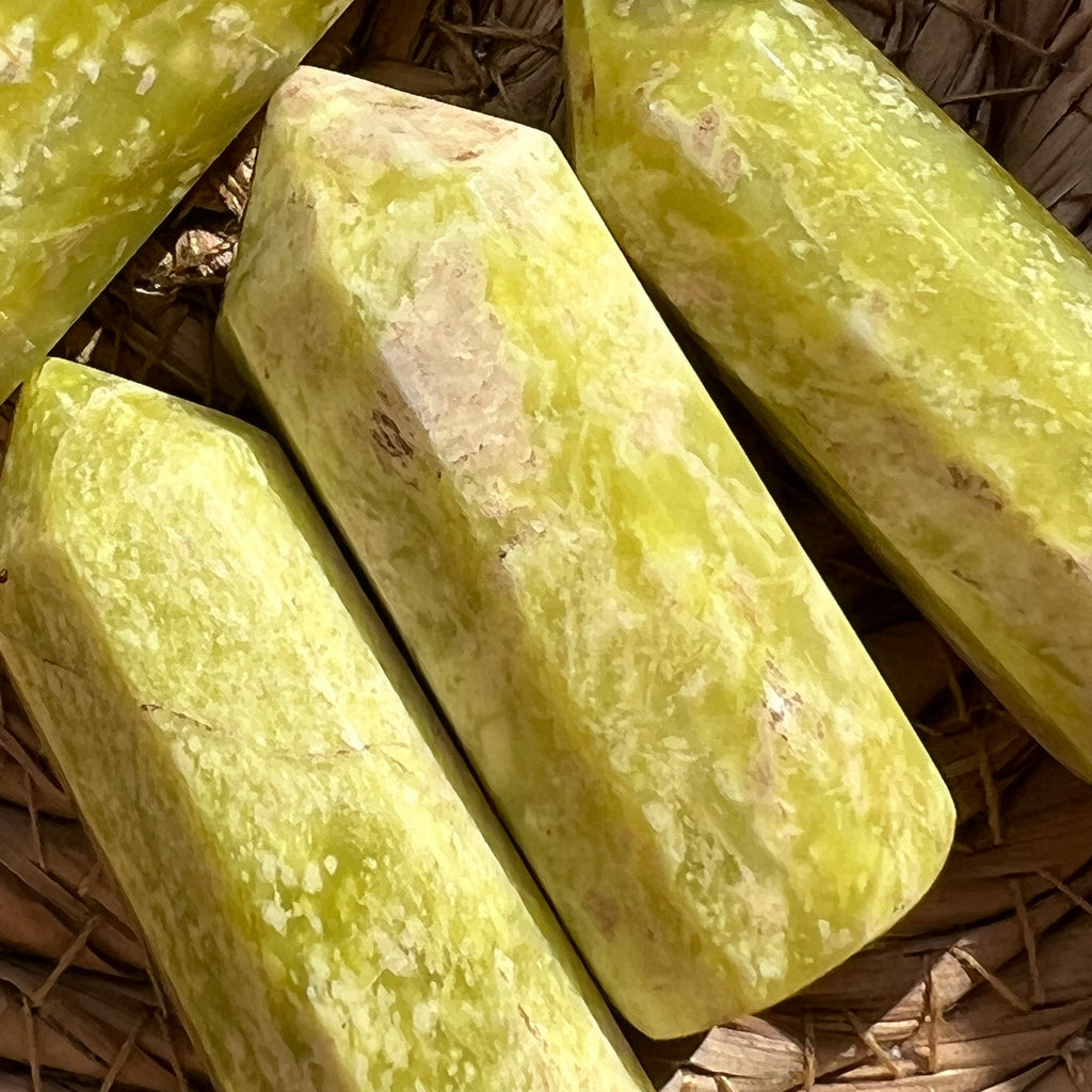 Obelisc turn serpentin 5cm, druzy.ro, cristale 2